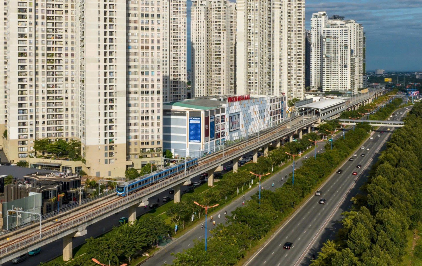 TP. Hồ Chí Minh trở thành “siêu đô thị” sau khi sáp nhập tỉnh Bình Dương và Bà Rịa - Vũng Tàu